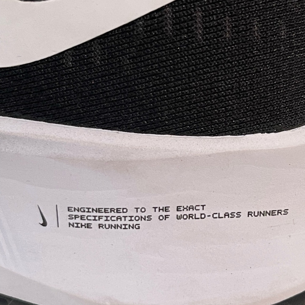 NWOT Nike Air Zoom Pegasus 37, Black Size 8 - Picture 12 of 12